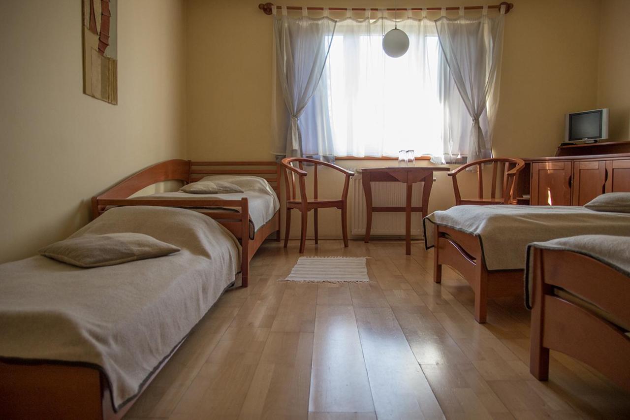 The Zen Hostel - Posticum Oradea Zewnętrze zdjęcie