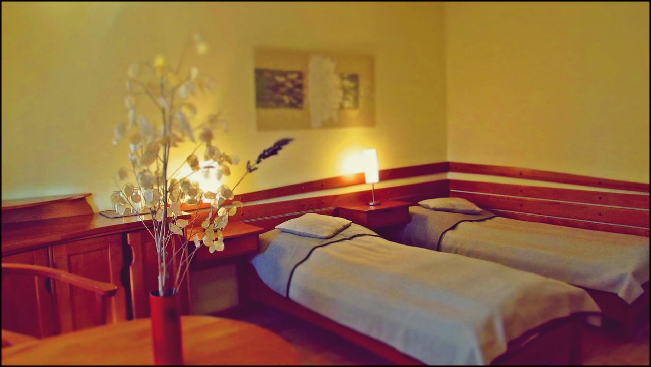 The Zen Hostel - Posticum Oradea Zewnętrze zdjęcie