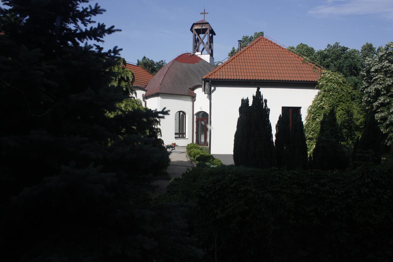 The Zen Hostel - Posticum Oradea Zewnętrze zdjęcie